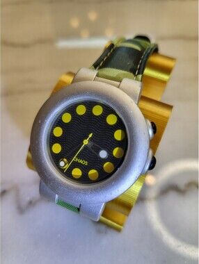 Chaos Watch Camoflauge Band Fits up to 8 " wrist, works great has New Battery